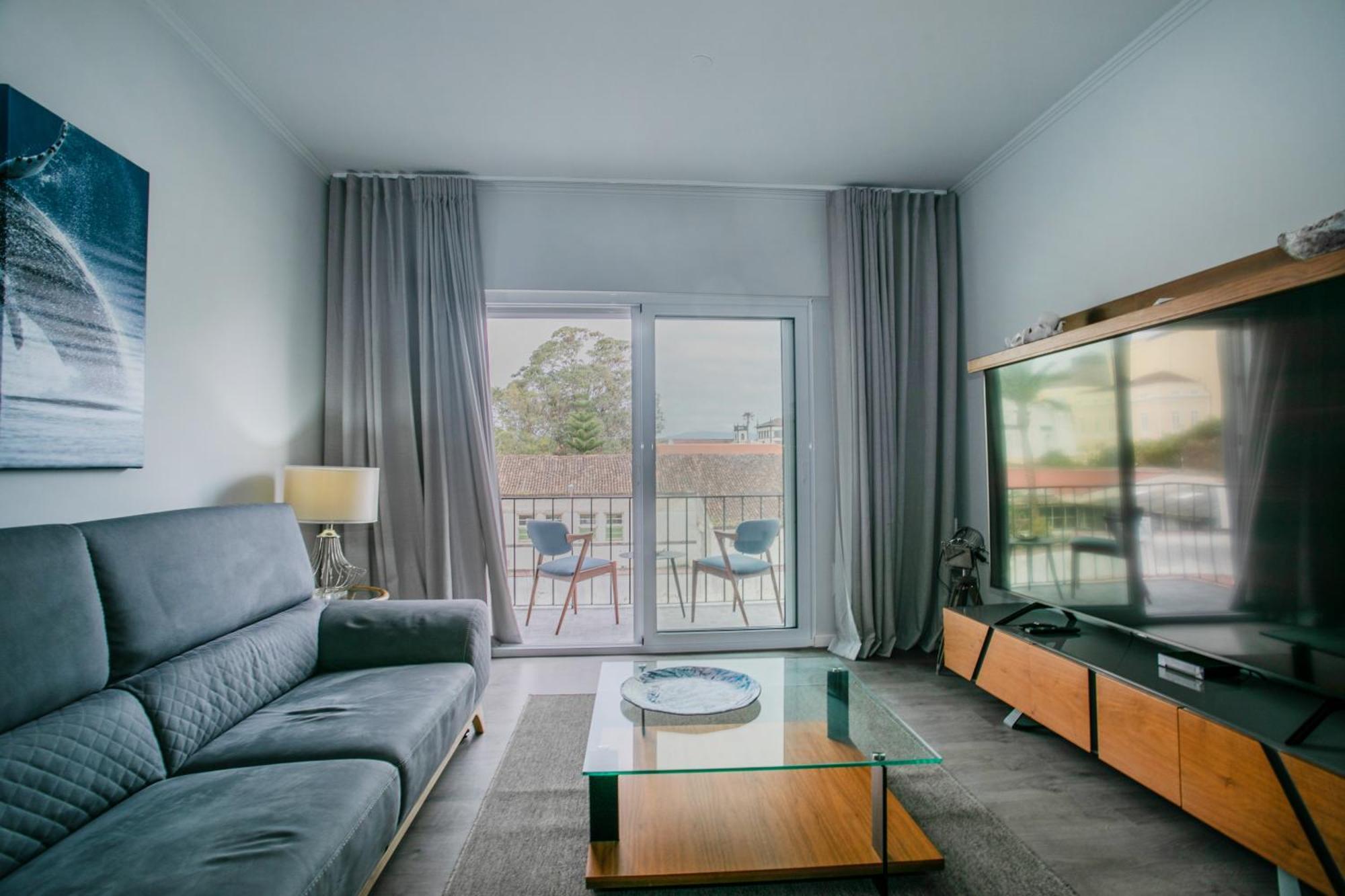 Francisco Terrace Apartment ปอนตาเดลกาดา ภายนอก รูปภาพ